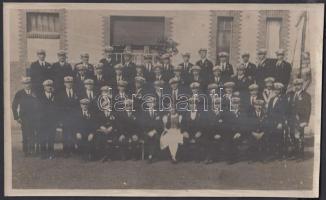 cca 1900-1940 Tengerésztisztek csoportképe, 22,5×13,5 cm