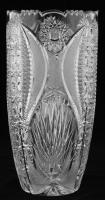 Ólomkristály váza, csiszolt, metszett, apró csorba a peremén, m:31 cm