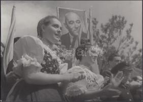 1953. május 10. Rákosi Mátyás választási beszéde az országház előtt, 4 db jelzetlen fotó Kotnyek Ant...