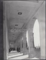 cca 1955 Hatvan, vasúti pályaudvar, 5 db jelzetlen fotó Kotnyek Antal (1921-1990) fotóriporter hagya...