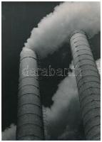 cca 1950 Gyárkémények, jelzés nélküli vintage fotóművészeti alkotás, 29,5x21 cm