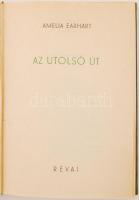 Harc a levegőért sorozat Amelia Earhart: Az utolsó út. Révai. é.n. Ezüstözött, kiadói egészvászon kö...