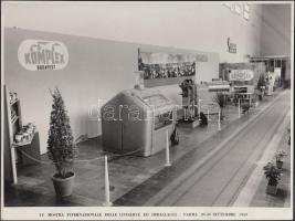 1959 A KOMPLEX Külker Vállalat nehézipari termékeket állított ki Pármában, 2 db fotó a kiállítási cs...