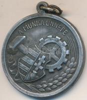 DN "A Munka Ünnepe / Május 1. - Országos Sporthivatal" fém díjérem T:2- ph