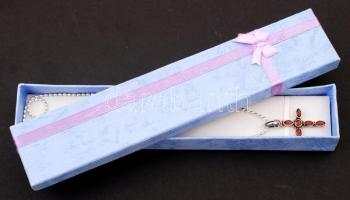 Féldrágakövekkel kirakott ezüst(Ag) kereszt ezüst(Ag) láncon, jelzett, br: 8,2 g