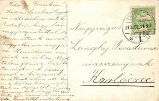 1910 Budapest IV. Újpest, Dobó utca 21.szám alatti ház előtt ülő család,  photo (EK)