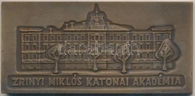 Garamkeszi János (1936-) DN "Zrínyi Miklós Katonai Akadémia" Br emlékplakett (51x105mm) T:...