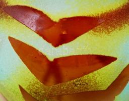 Kisméretű üveg váza, maratott, apró lekopásokkal, d: 5,5 cm, m: 13 cm