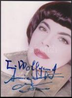 Mireille Mathieu (1946- ) francia énekesnő. Több mint 1200 dalt énekelt 11 nyelven, és világszerte 50 millió albumot adott el (2005-ös adat). - - aláírása az őt ábrázoló lapon. 14,5x10,5cm