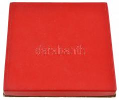 1961. "A mezőgazdaság szocialista átszervezésében végzett jó munkáért 1959-1961" Br plaket...