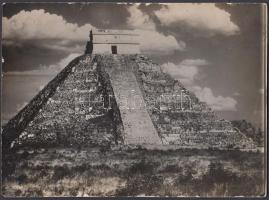 Régi fénykép:Amerikai Mecca, Kukulcan templom, jelzett: Presse-Photo-Nachrichtendienst, Berlin. 18x23cm