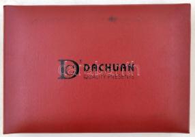 Dachuan ajándék szett: toll, öngyújtó, bornyitó-bicska készlet, saját dobozában