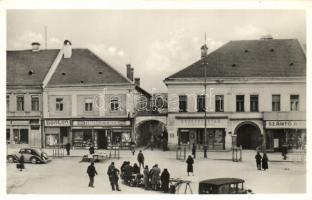 Rozsnyó Rákóczi tér, drogéria, gyógyszertár, Fuchs József kiadása / square, pharmacy, shops