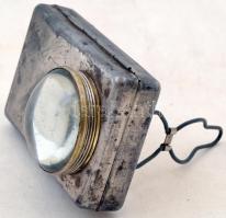 Régi fém elemlámpa, működőképes állapotban, 7x10x4 cm