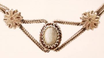 Ezüst, kővel díszített, női nyaklánc. Jelzett, br.: 19gr