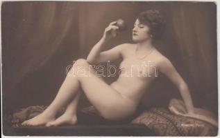 cca 1900 Erotikus fotó képeslap méretben / Erotic photo postcard size