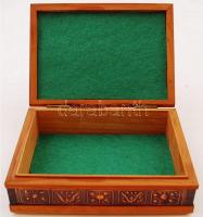 Réz berakással gazdagon díszített fadoboz, 14×10×5 cm