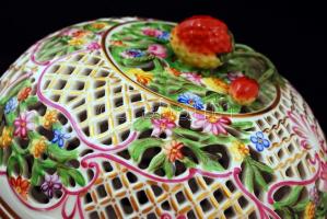 Herendi Viktória mintás, gyümölcs kínáló, áttört díszítéses kézzel festett, jelzett, hibátlan, 18x18...