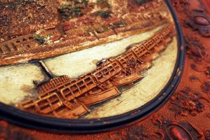 Johann & Ferdinand Maresch városképes (Ehrenbreitstein) falitányér, formába nyomott, kézzel fest...