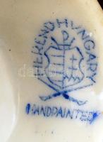 Herendi fiú libával, kézzel festett, jelzett, hibátlan, m:9,5 cm