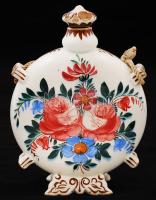 Bélapátfalvai virág mintás kulacs dugóval, kézzel festett, jelzett, dugó sérült, m:17 cm