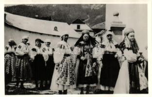 8 db VEGYES használatlan motívumlap; magyar, vajdasági és erdélyi folklór / 8 mixed unused motive ca...