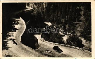 35 db főleg RÉGI történelmi magyar és külföldi városképes lap; több oszták / 35 mostly old historica...