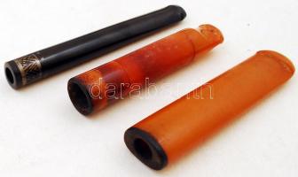 3 db régi tajték, borostyán, ill. műanyag szipka, saját tokjaikban