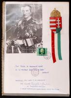 1993 Horthy Miklós kormányzó újratemetése alkalmából készített házi összeállítás fényképek másolataival, alkalmi bélyegzésekkel, valamint két volt főtiszt saját kezű aláírásával, mellékelve az újratemetésre szóló meghívó