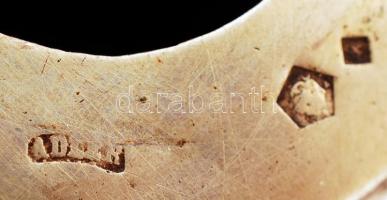 Adler ezüst (Ag.) fedelű díszes tajtékpipa, "1810" felirattal, nyúl motívummal, jelzett, m...