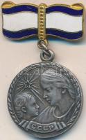 Szovjetunió 1944. "Anyasági Érem 1. fokozata" aranyozott, zománcozott Ag és Br kitüntetés T:2 Soviet Union 1944. "Maternity Medal 1st Class" gilt, enamelled Ag and Br decoraton C:XF