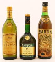 Vegyes italok, 3 üveg: Prince de Goyon French Brandy (700ml), Raynal Napoleon French Brandy (700ml), Martini Dry (1000ml)