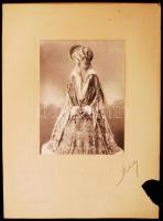 1925 Péchy Erzsi báró Garibaldi Leóné (Székelyhíd, 1888 - Bp., 1933) színésznő, operettprimadonna de...