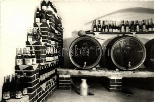 21 db MODERN magyar városképes lap; éttermek, presszók, járművek / 21 modern Hungarian town-view pos...