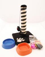 Cicagarnitúra tétel: kaparófa, egeres játékok, kispárna, 2 db műanyag tálka