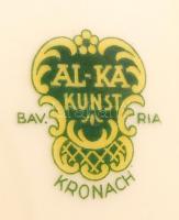 Kronach Al-Ka kunst bonbonier, kézzel festett, jelzett, apró lepattanással, m:7 cm, d:16 cm