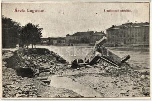 Lugos, Lugoj; Árvíz; a vasbetonhíd martalékai / flood in Lugoj, damaged iron bridge