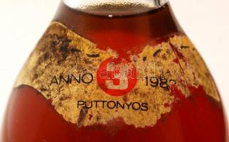 1983 Tokaji Aszú 3 puttonyos. 500ml bontatlan palack. Címke sérült. / 1983 Vintage Hungarian desert ...