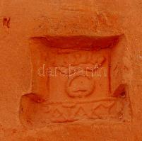 Pataky Andor (1891-1945): Figyelő tigris. Festett kerámia, apró lepattanással, jelzett, m:17 cm, h:3...