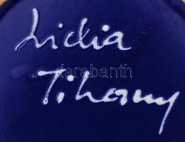 Tihanyi Lídia kék-fehér kerámia szett, 4 kistányér, 2 közepes tányér, 4 nagy tányér, 2 pici korsó, j...