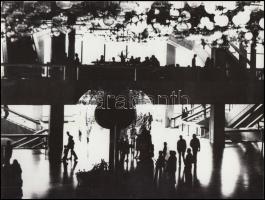 cca 1975 Tomkó Mária: Fény és árnyék, feliratozott vintage fotóművészeti alkotás, 18x24 cm