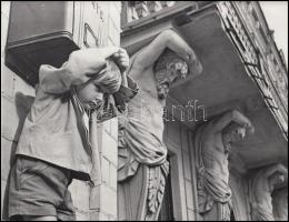 cca 1960 Az első komoly erőpróba, 16x21 cm