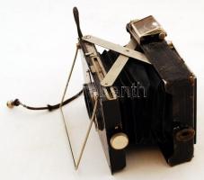 cca 1920 Plaubel Makina lemezes fényképezőgép 2 db lemez tartóval, kopottas tokkal / cca 1920 Vintag...