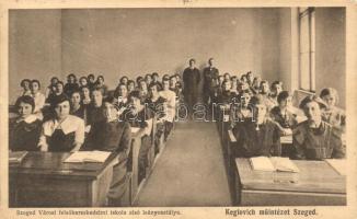 Szeged, Városi Felsőkereskedelmi iskola alsó leányosztálya, belső