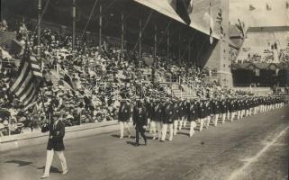 1912 Stockholm Olympic Games; The U.S.A. athletes passing by