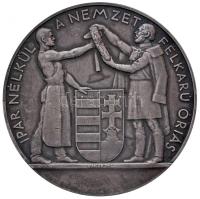 Vincze (Weisz) Pál (1907-1994) 1937. "Ipar nélkül a nemzet félkarú óriás / V. Országos Kézművesipari Kiállítás Budapesten 1937", "Kalmárné Tuzson Erzsébet" gravírozással, ezüstözött Br emlékérem (62mm) T:2 ph. Hungary 1937. "5ht National Crafts Exhibition in Budapest 1937" with engraving, silver plated Br medallion. Sign.: Pál Vincze (62mm) C:XF edge error HPII 3007.