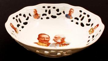 Ferenc József és II. Vilmos német császár portréival díszített porcelán tányér, a tányér szélén: IV Károly, Abdul Hamid és további tábornokok, matricás, jelzés nélkül, restaurált, d: 21 cm