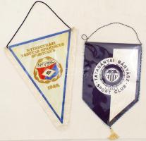Eredeti sport zászlók 2db: Tatabányai Bányás Sport Club,43x32cm, Nyíregyházi Vasutas-Spartacus Sportclub 31x21cm Hibátlan állapotban!