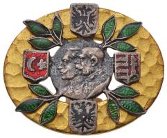 Osztrák-Magyar Monarchia / Német Birodalom / Oszmán Birodalom ~1914-1916. "II. Vilmos és Ferenc József" aranyozott, zománcozott fém patrióta jelvény (20x24mm) T:2 Austro-Hungarian Monarchy / German Empire / Ottoman Empire ~1914-1916. "Wilhelm II & Franz Joseph" gilt, enamelled metal patriota badge (20x24mm) C:XF