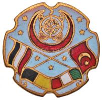 Osztrák-Magyar Monarchia ~1914-1918. Zománcozott fém patrióta gomblyukjelvény, a központi hatalmak zászlóival vörös félhold alatt (20mm) T:2 Austro-Hungarian Monarchy ~1914-1918. Enamelled metal patriotic button badge with flags of the Central Powers under a red crescent (20mm) C:XF